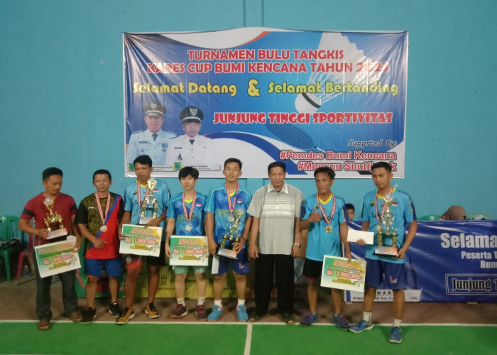 Turnamen Badminton Kades Bumi Kencana Cup Sudah Rampung, Ini Daftar Juara