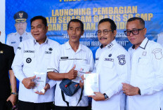 Pemkab Muba Bagikan Seragam Sekolah Gratis, Puluhan Ribu Siswa SD–SMP Terbantu