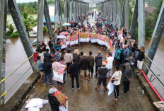 Aksi Damai di Jembatan Lalan, Warga Desak Pembangunan Dilanjutkan hingga Tuntas