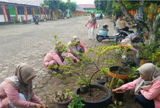 Ramadan 1447 H, Siswa MTsN 1 Musi Banyuasin Tebar Aksi Bersih Masjid di Lingkungan Rumah