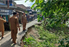 Akses Warga Terputus Akibat Longsor, Camat Sanga Desa Turun Langsung Cek Jalan Rusak di Ngulak 1