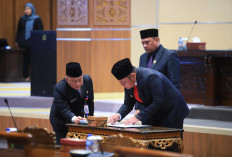 Hadiri Paripurna DPRD Sumsel, Herman Deru Dukung Penguatan Regulasi Lansia dan Ideologi Pancasila