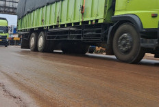 Jalintim Palembang–Jambi Bergelombang di Pasar Sungai Lilin Dikeluhkan, Pengendara Motor Jadi Korban