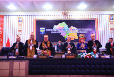 Herman Deru Hadiri HUT ke-22 OKU Selatan, Tekankan Kekompakan Jadi Kunci Kemajuan Daerah