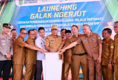 Bupati Muba Hadir di Desa Teluk, Luncurkan Gerakan 'Galak Ngerjut' dan Serahkan Seragam Gratis untuk Pelajar L