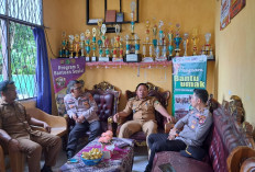 Perkuat Kamtibmas, Kapolsek Sanga Desa Ajak Lurah Ngulak Aktifkan Kembali Satkamling