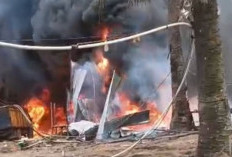 Sumur Minyak Ilegal Terbakar di Keluang Muba, Polisi Selidiki Penyebab dan Isu Keterlibatan Oknum