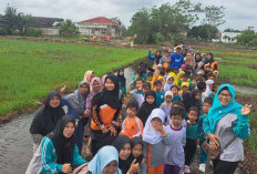 Belajar Sambil Berwisata Edukasi, Ratusan Anak PAUD Kunjungi Kantor Desa Pinang Banjar